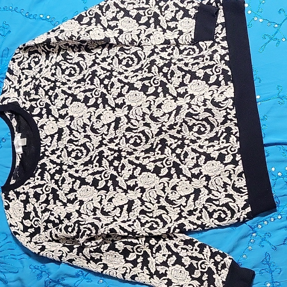Dressbarn sweater L 🎁Bundle only🎁
